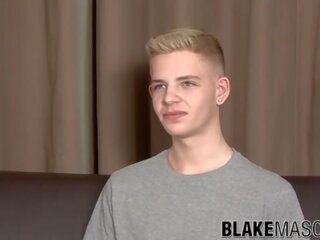 Twink gaišmatis alex silvers intervija un masturbācija spermas izšāviens